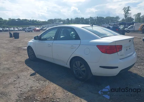 2013 Kia Forte Ex z USA, uszkodzony, nr VIN KNAFU4A20D5716232